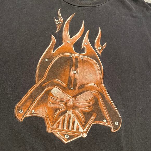 Star Wars Darth Vadar Flames Helmet Tee Shirt Mens XL Vintage Y2K Black Brown - Picture 2 of 8